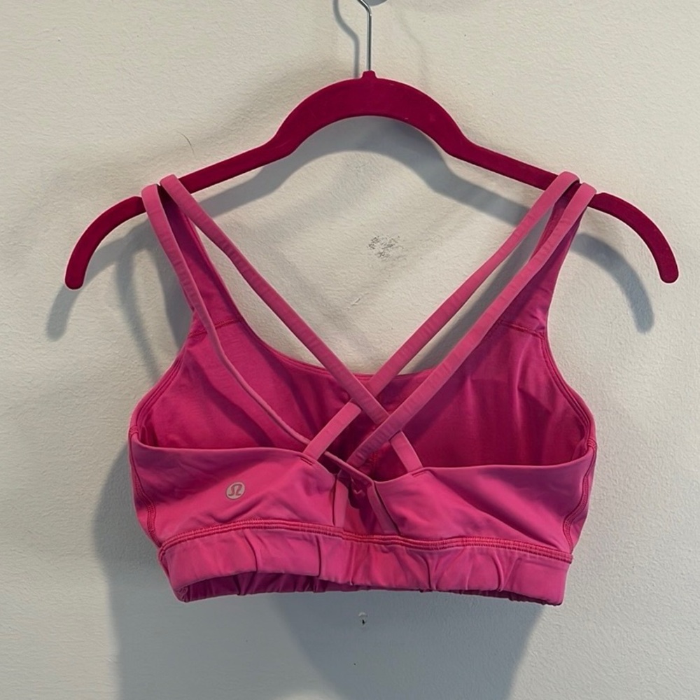 Lululemon Energy Bra in Raspberry 8 - Picture 4 of 4
